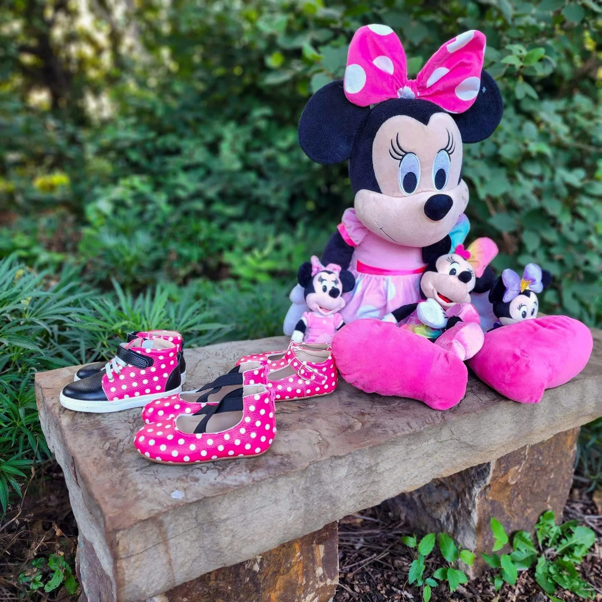 Bow Friends Ballet Flats