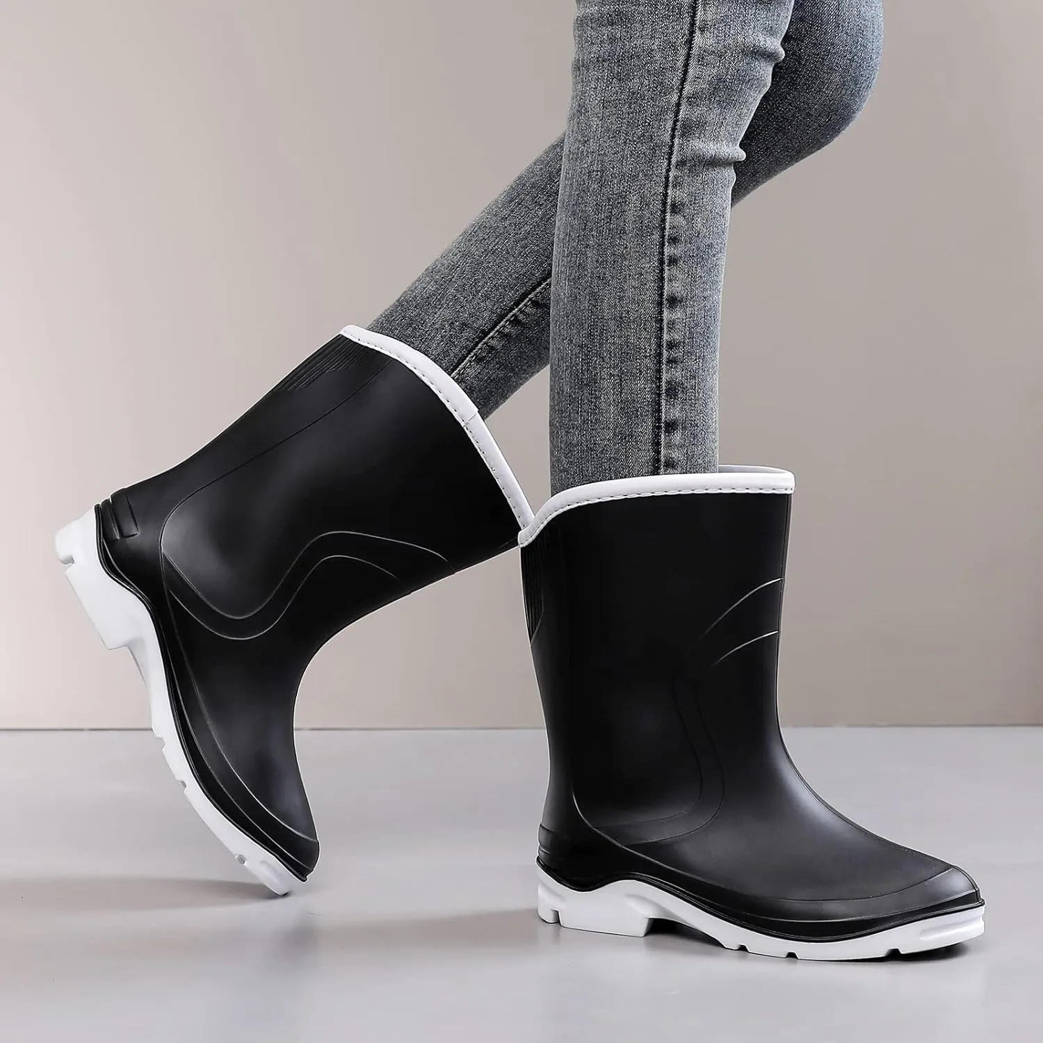 Rain Boots for WomenWaterproof Garden Rubber Boots, Non-slip Width Mid-Calf Comfort Short Boots, Ankle Rainboots Boots, Lightweight Platform Mud Boots Water Shoes for Outdoor Working Fishing